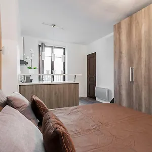 Studio Neuf Proche Tour Eiffel , Paris France
